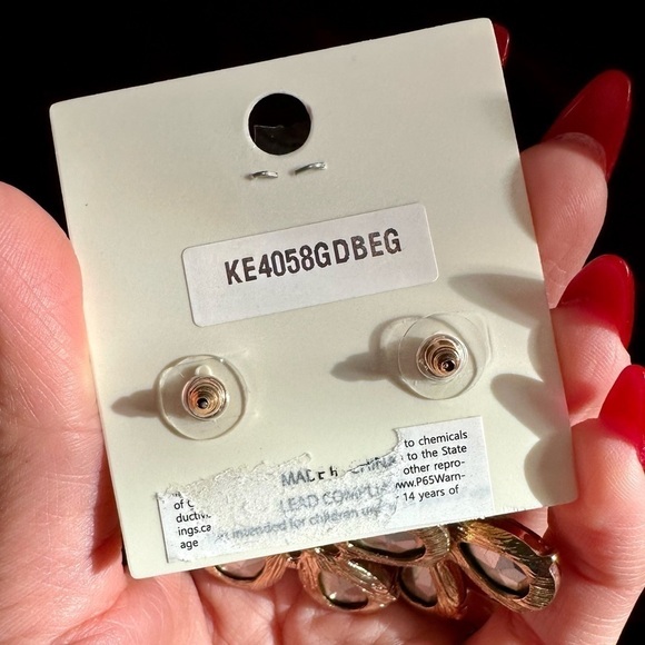 NWT oversized gold dangly flower earrings with pearls - Picture 7 of 10